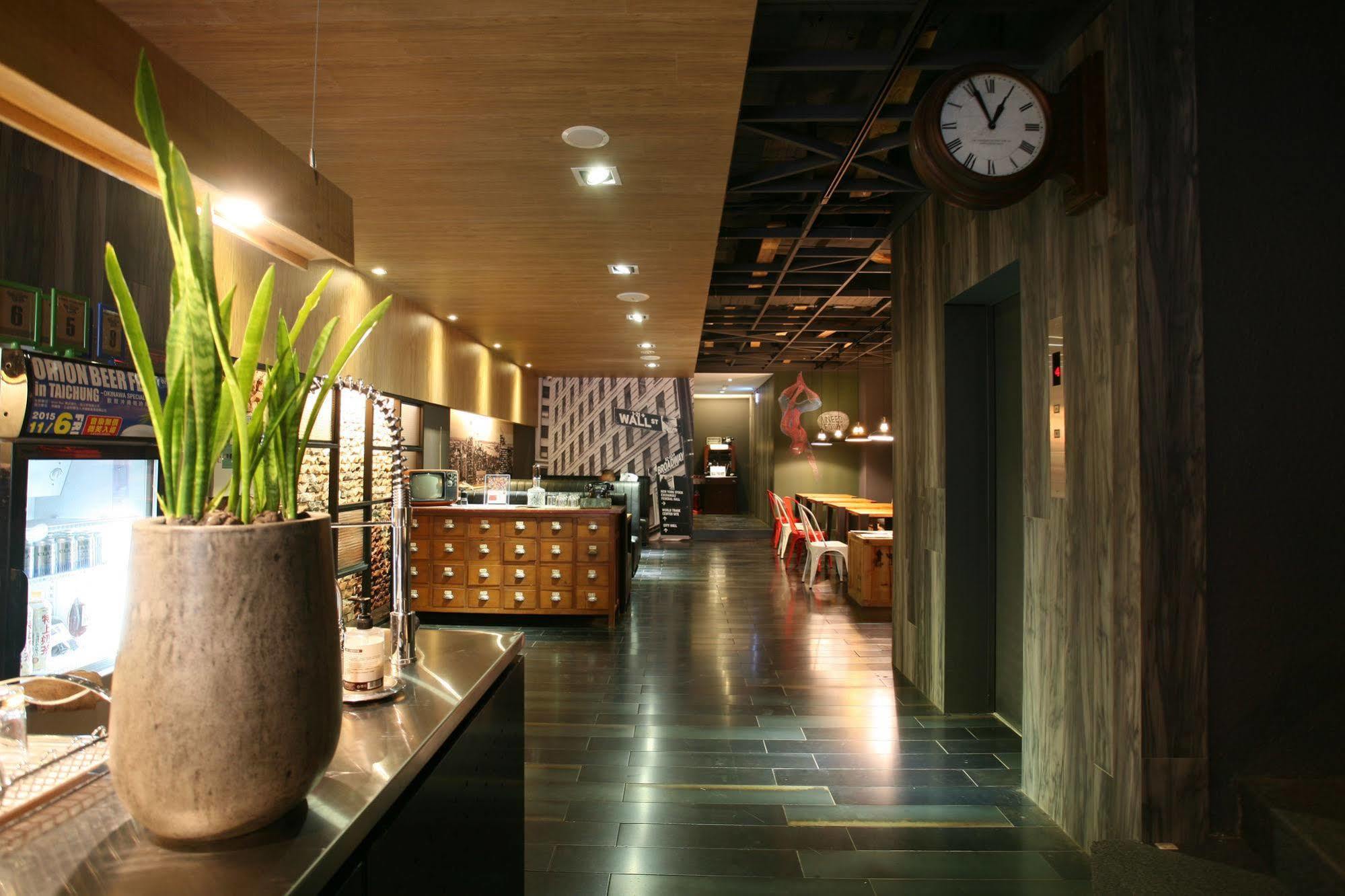 P&F Hotel Taichung Eksteriør billede